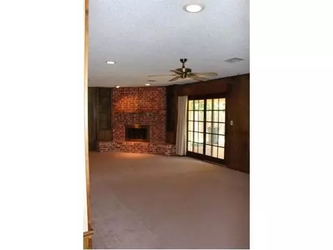 2500 Pawnee, Altus, OK 73521 photo 6