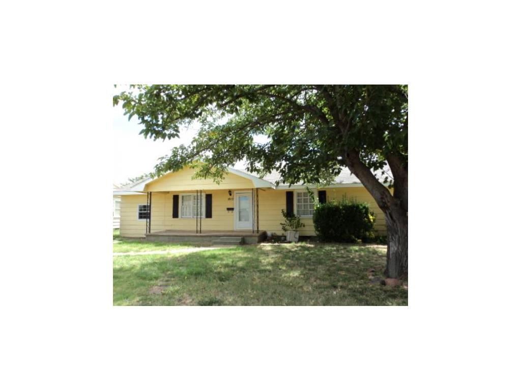 1812 Oklahoma Dr, Altus, OK 73521 photo 1