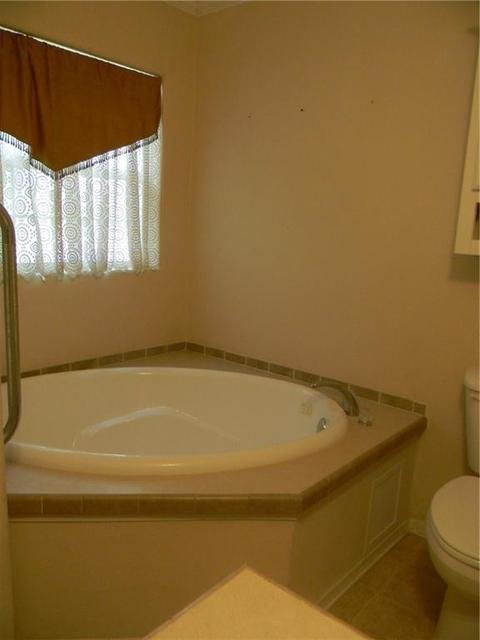 902 Opal, Clinton, OK 73601 photo 21