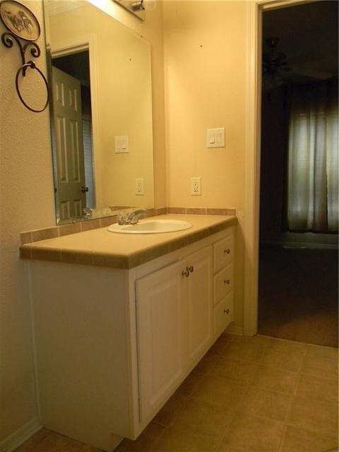902 Opal, Clinton, OK 73601 photo 20