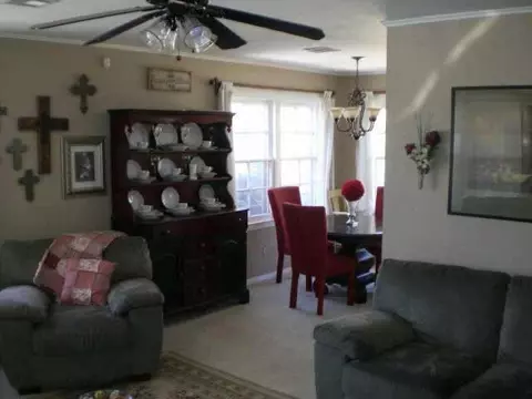 37 E 9th, Edmond, OK 73034 photo 2