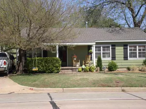 37 E 9th, Edmond, OK 73034 photo 1