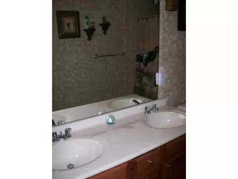 616 E Forest Ln, Mustang, OK 73064 photo 8