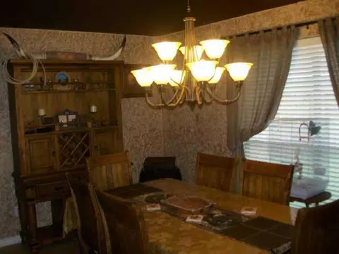 616 E Forest Ln, Mustang, OK 73064 photo 3