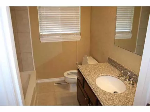 1206 Classen, Norman, OK 73071 photo 3