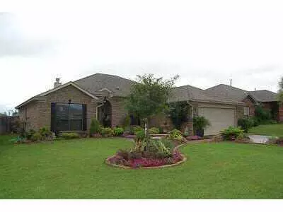 4016 Goshawk Dr, Norman, OK 73072 photo 2