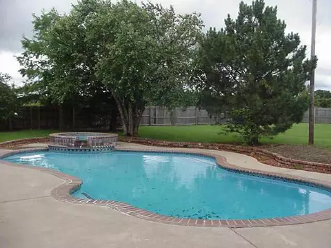 2121 Kyle Dr, Guthrie, OK 73044 photo 2
