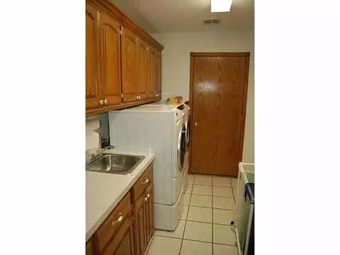 217 Mockingbird Ln, Tuttle, OK 73089 photo 10