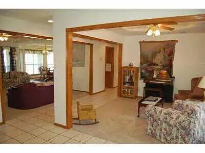 217 Mockingbird Ln, Tuttle, OK 73089 photo 7