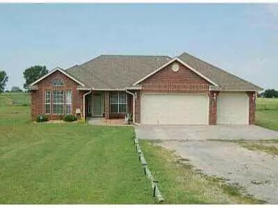 217 Mockingbird Ln, Tuttle, OK 73089 photo 1