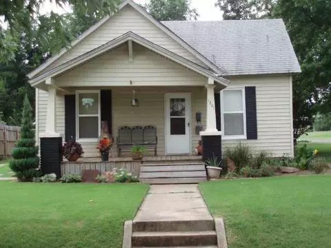1201 E Oklahoma, Guthrie, OK 73044 photo 1