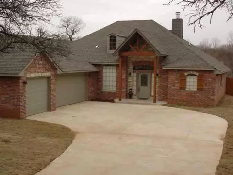 12403 Spring Cir, Guthrie, OK 73044 photo 1