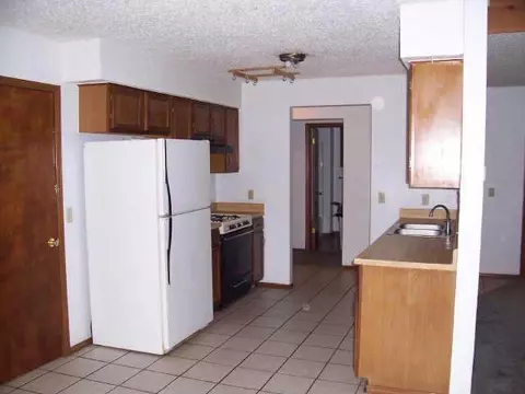 720 Lapwing Rd, Edmond, OK 73003 photo 3