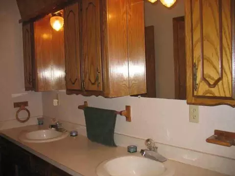 31202 Memorial Rd, Mcloud, OK 74851 photo 10