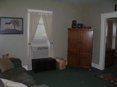 709 E Harrison, Guthrie, OK 73044 photo 3