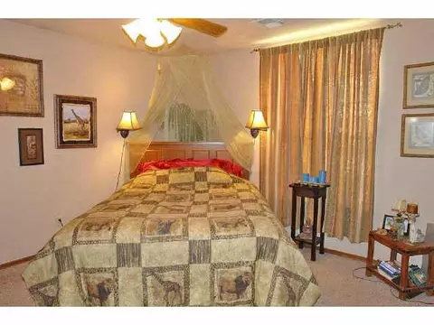 1724 Aurora Pl, Edmond, OK 73013 photo 9