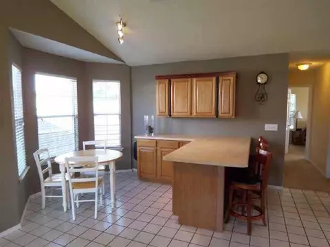 1037 Pinecrest St, Norman, OK 73071 photo 3