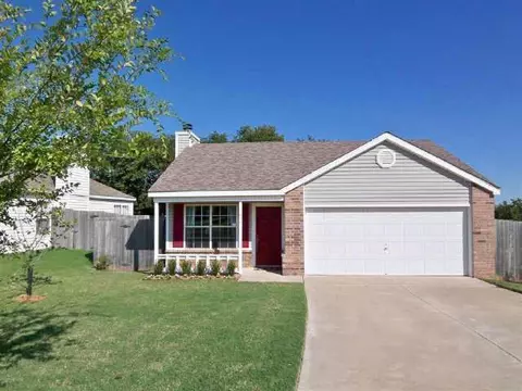 1037 Pinecrest St, Norman, OK 73071 photo 1