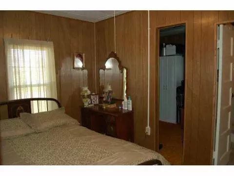 104 NW 5th St, Tuttle, OK 73089 photo 5