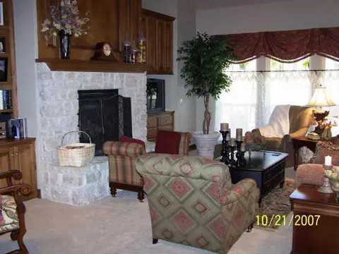 401 Heritage Green Rd, Edmond, OK 73003 photo 8