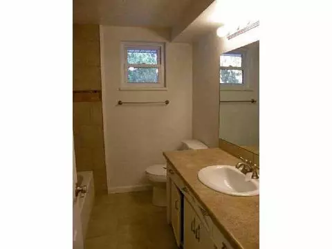 2000 N Mueller, Bethany, OK 73008 photo 7