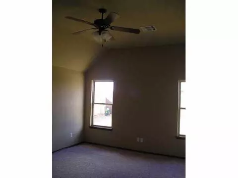 1313 NW 15th St, Moore, OK 73160 photo 4