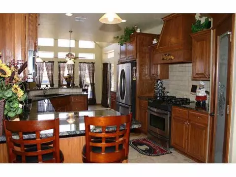 30240 Stephens Dr, Mcloud, OK 74851 photo 5