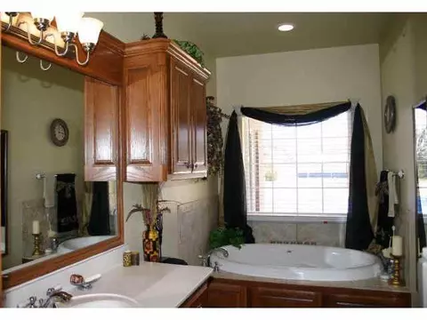 30240 Stephens Dr, Mcloud, OK 74851 photo 7