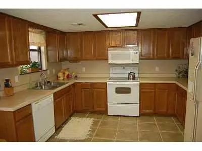 2102 Park Pl, Norman, OK 73071 photo 2