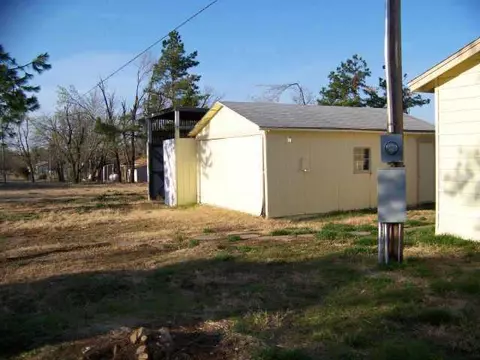 30209 Memorial Rd, Mcloud, OK 74851 photo 6