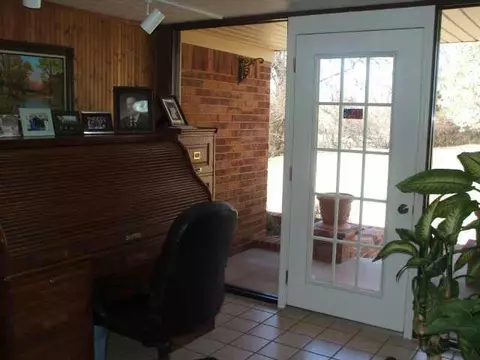 444 E Riddle Rd, Chickasha, OK 73018 photo 5