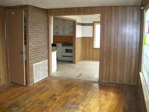 105 Walnut Ave, Comanche, OK 73529 photo 3