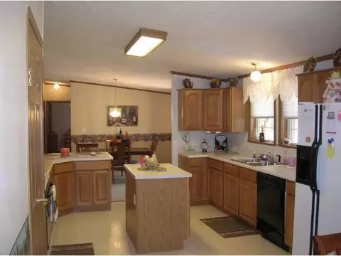 3900 E Simmons Rd, Edmond, OK 73034 photo 5
