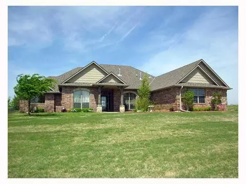 1105 Riata, Tuttle, OK 73089 photo 1