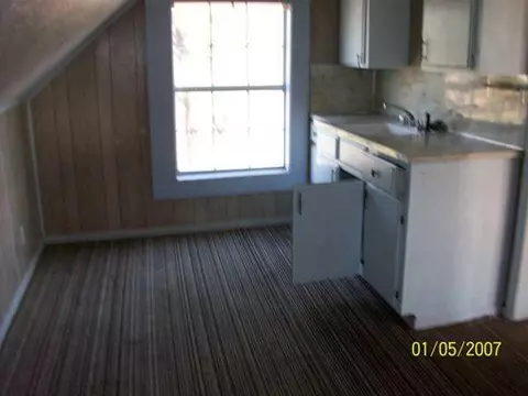 420 E Commerce St, Altus, OK 73521 photo 6
