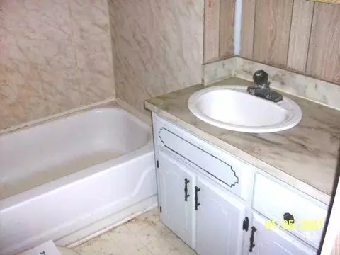 420 E Commerce St, Altus, OK 73521 photo 8
