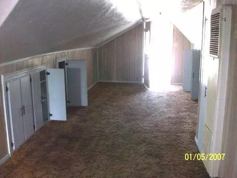 420 E Commerce St, Altus, OK 73521 photo 5