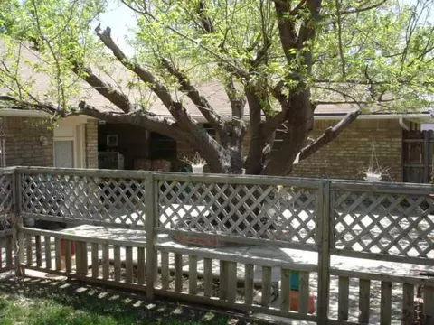 237 SE 31st St, Edmond, OK 73013 photo 2