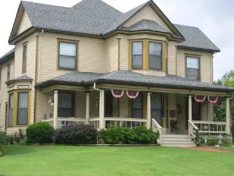 701 E Mansur, Guthrie, OK 73044 photo 1