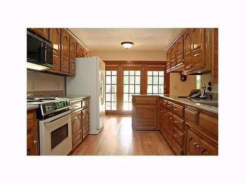 2284 Lee Pl, Tuttle, OK 73089 photo 2