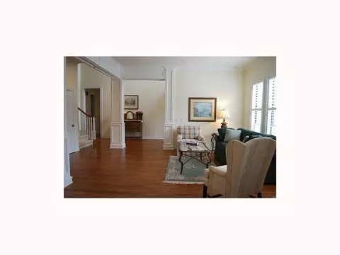 348 St Clair, Norman, OK 73072 photo 2