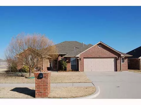 1925 Broone, Norman, OK 73071 photo 1