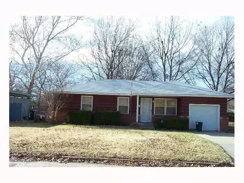 128 S Sherry Ave, Norman, OK 73069 photo 1