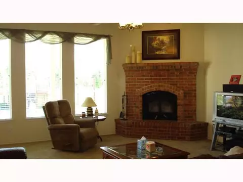 4020 Nugget Ln, Tuttle, OK 73089 photo 4