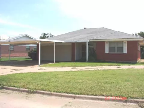 1100 Harrington Dr, Moore, OK 73160 photo 1