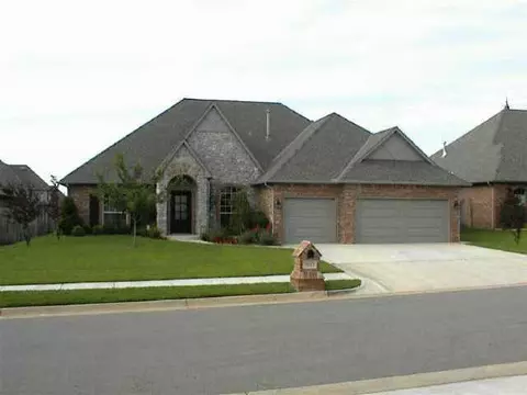 1633 Apache Trl, Edmond, OK 73003 photo 1