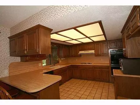 1808 Eagle Dr, Edmond, OK 73034 photo 5
