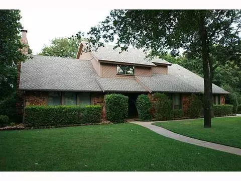 1808 Eagle Dr, Edmond, OK 73034 photo 2