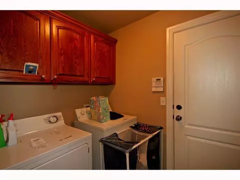 608 E Forest Ln, Mustang, OK 73064 photo 9