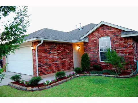 2085 Echo Rdg, Edmond, OK 73012 photo 2